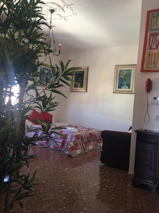 Appartement Panoramic And Bright Penthouse Is Waiting For You à Rome Extérieur photo
